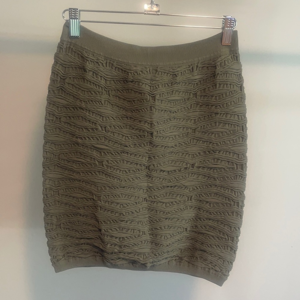 BCBG GENERATION Olive Green Skirt Size M/L